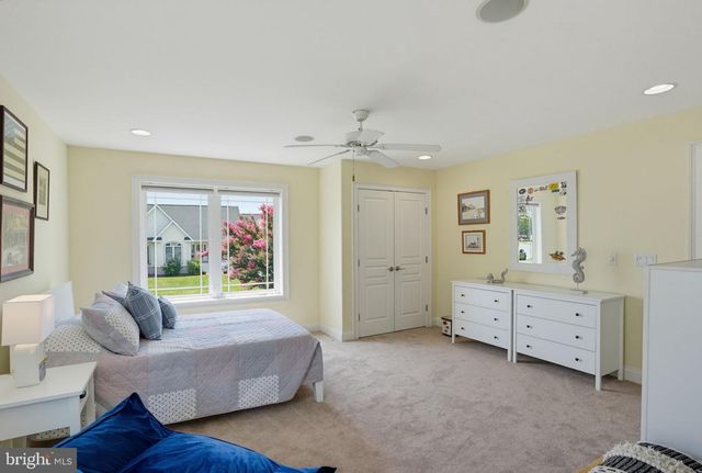 38065 WHITESVIEW CIR, Ocean View, DE 19970