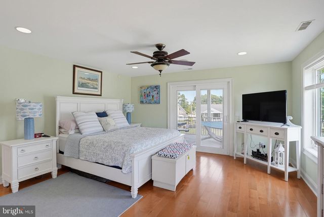 38065 WHITESVIEW CIR, Ocean View, DE 19970