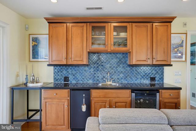 38065 WHITESVIEW CIR, Ocean View, DE 19970
