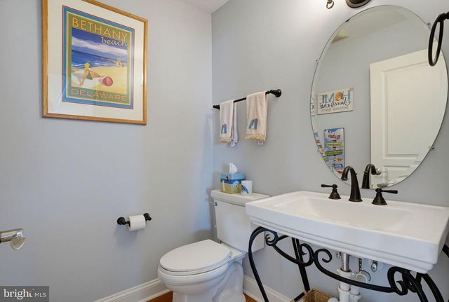 38065 WHITESVIEW CIR, Ocean View, DE 19970