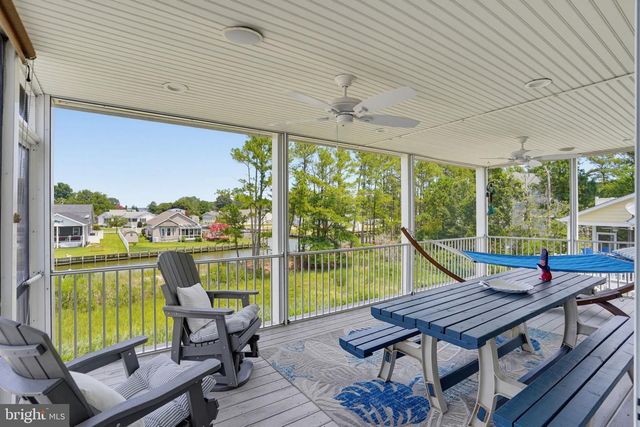38065 WHITESVIEW CIR, Ocean View, DE 19970