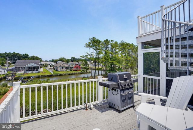 38065 WHITESVIEW CIR, Ocean View, DE 19970