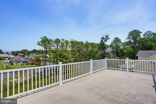 38065 WHITESVIEW CIR, Ocean View, DE 19970