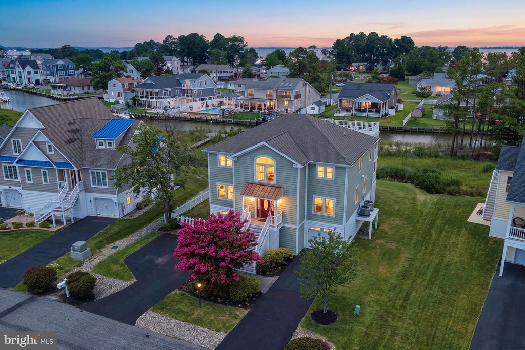 38065 WHITESVIEW CIR, Ocean View, DE 19970