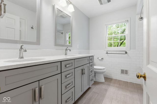 9008 Chestnut Court, Indianapolis, IN 46260