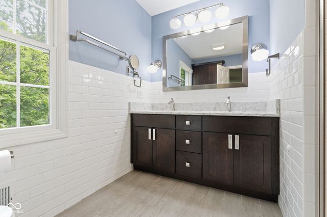 9008 Chestnut Court, Indianapolis, IN 46260