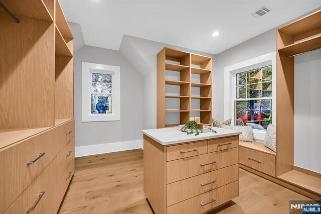 4 Athens Road, Millburn, NJ 07078