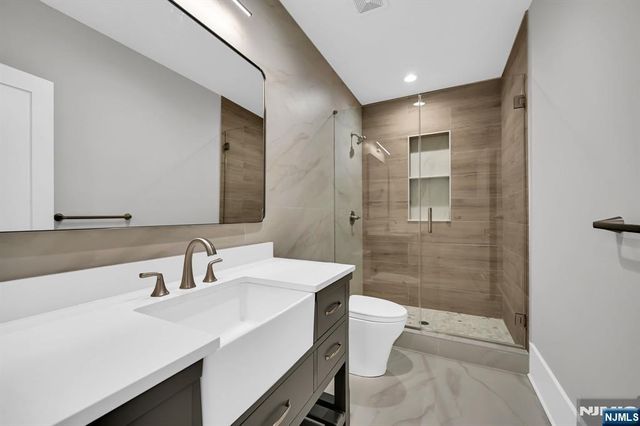 4 Athens Road, Millburn, NJ 07078