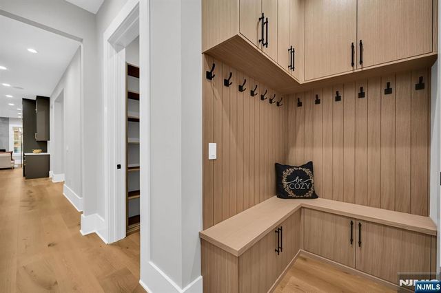 4 Athens Road, Millburn, NJ 07078