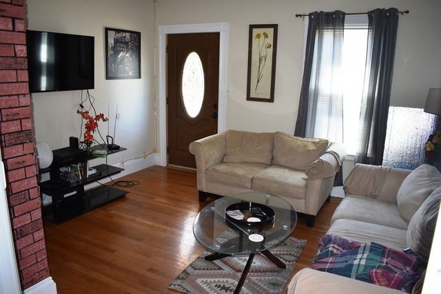 95 Temple St. 1, Abington, MA 02351