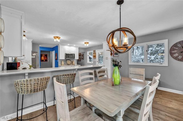 95 Park Lane, Moreland Hills, OH 44022