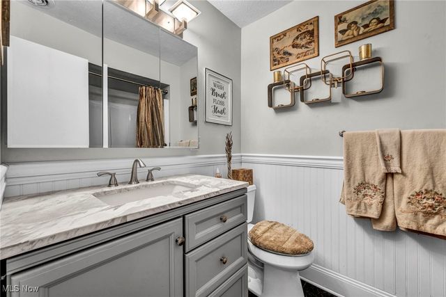 95 Park Lane, Moreland Hills, OH 44022