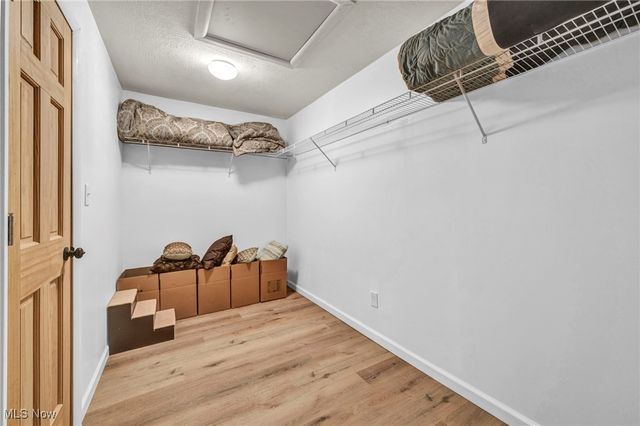 95 Park Lane, Moreland Hills, OH 44022