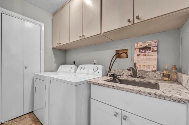 95 Park Lane, Moreland Hills, OH 44022