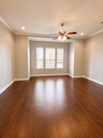 1605 W Dallas Street C, Houston, TX 77019