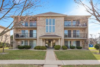 12799 Saint Andrews Court 3-202, Lemont, IL 60439