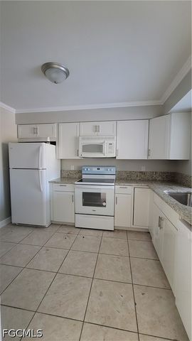 4402 Santa Barbara BLVD, Cape Coral, FL 33914