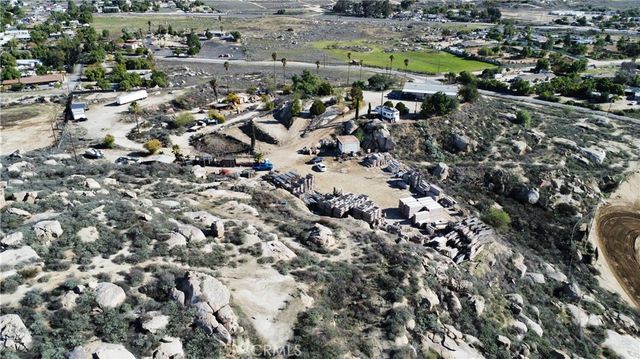 1020 Clayton, Perris, CA 92570