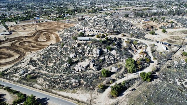 1020 Clayton, Perris, CA 92570