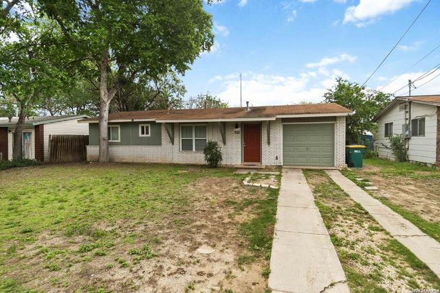 322 W AVIATION BLVD, Universal City, TX 78148
