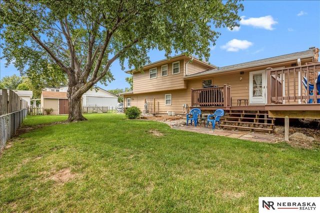 10459 W Street, Omaha, NE 68127