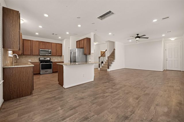 1850 Commons Hill Lane, Houston, TX 77080