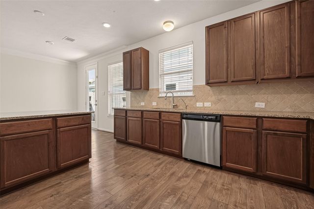 1850 Commons Hill Lane, Houston, TX 77080