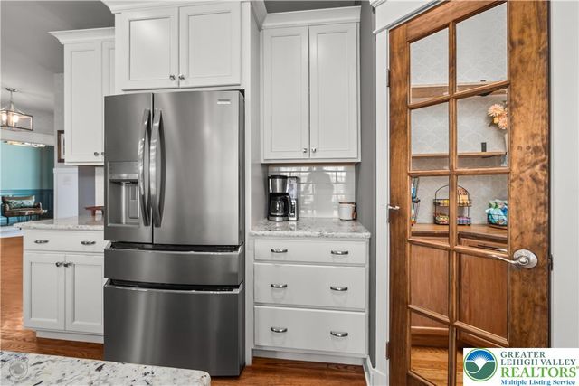 106 Lumbermill Lane, Stroudsburg, PA 18360