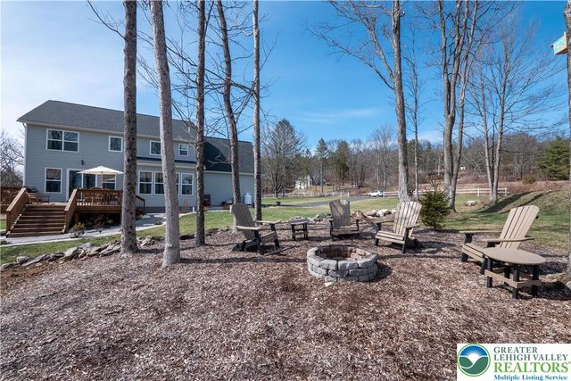 106 Lumbermill Lane, Stroudsburg, PA 18360