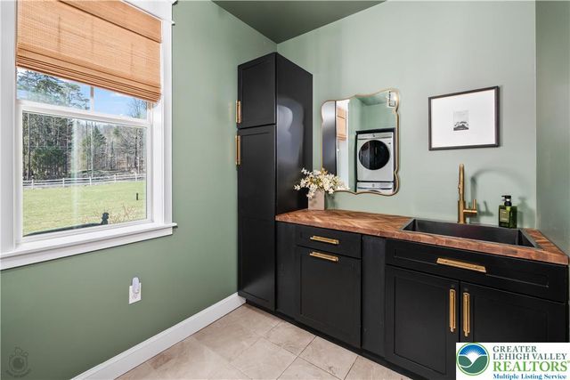 106 Lumbermill Lane, Stroudsburg, PA 18360