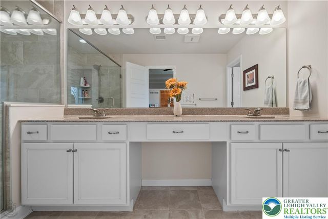 106 Lumbermill Lane, Stroudsburg, PA 18360