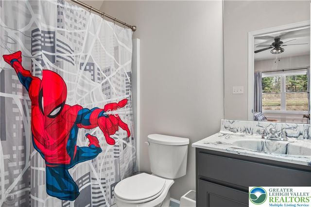 106 Lumbermill Lane, Stroudsburg, PA 18360