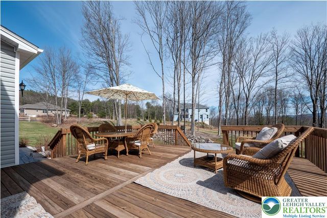 106 Lumbermill Lane, Stroudsburg, PA 18360