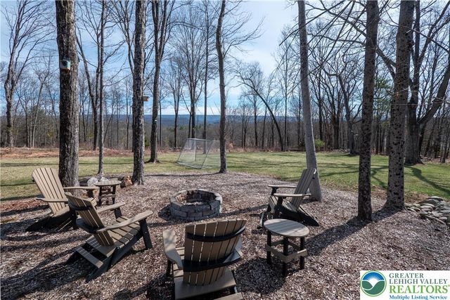 106 Lumbermill Lane, Stroudsburg, PA 18360