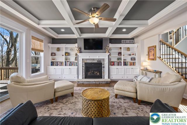 106 Lumbermill Lane, Stroudsburg, PA 18360