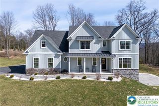 106 Lumbermill Lane, Stroudsburg, PA 18360