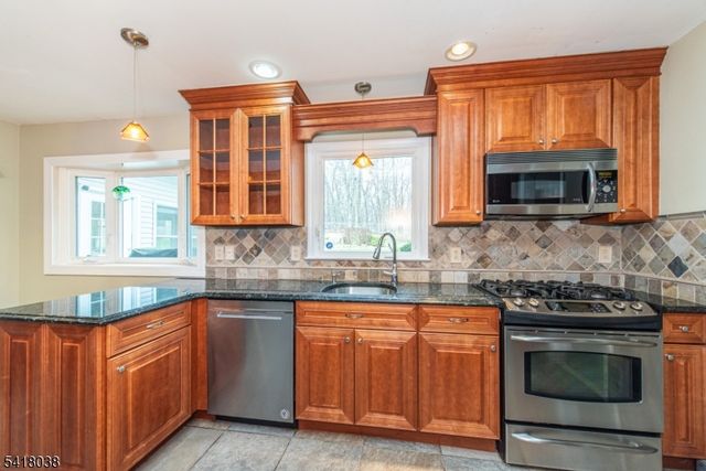 10 Celtic Way, Parsippany-troy Hills Twp., NJ 07054