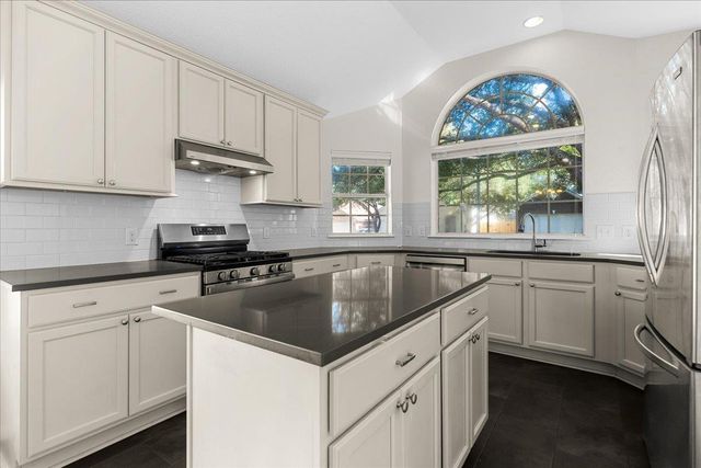 13553 Anarosa LOOP, Austin, TX 78727