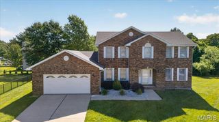 6 Hawthorne Court, Edwardsville, IL 62025