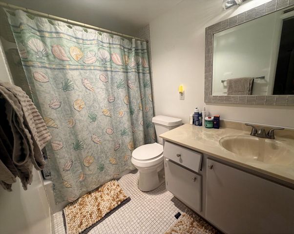 1011 Ventnor Crescent, Deerfield Beach, FL 33442