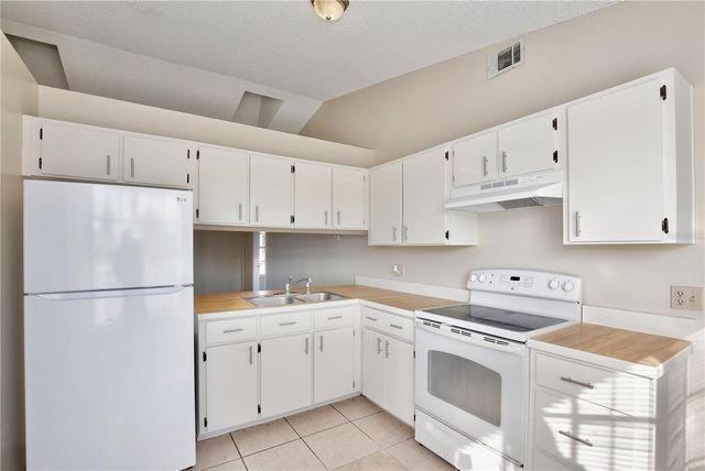 3166 CANBY DRIVE, Deltona, FL 32738