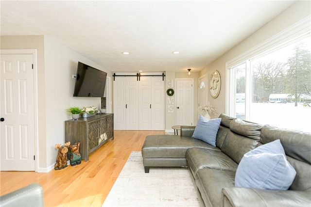 524 Old Mill Lane, Webster, NY 14580