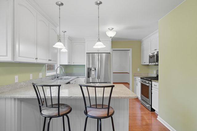 1054 Bourgogne Avenue, Bowling Green, OH 43402