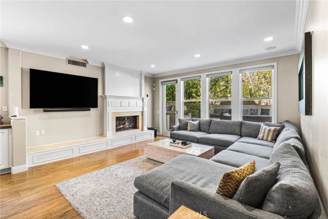 9 Winthrop, Newport Beach, CA 92660