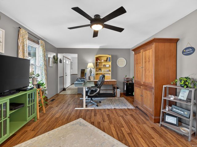 4803 Oak Creek Court, Fort Wayne, IN 46835