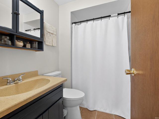 4803 Oak Creek Court, Fort Wayne, IN 46835