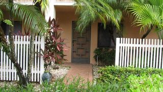 7260 Kinghurst Drive 107, Delray Beach, FL 33446