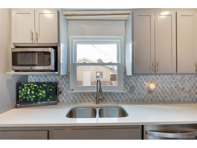 1345 Dallas St, Aurora, CO 80010