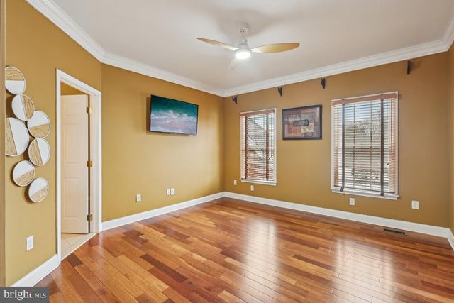 22 HALLETT DR, Pennington, NJ 08534