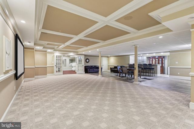 22 HALLETT DR, Pennington, NJ 08534